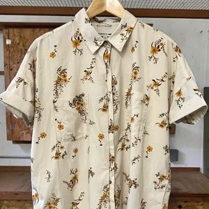 Toad & Co Funday Short Sleeve Vintage Floral Print Button Down Cream